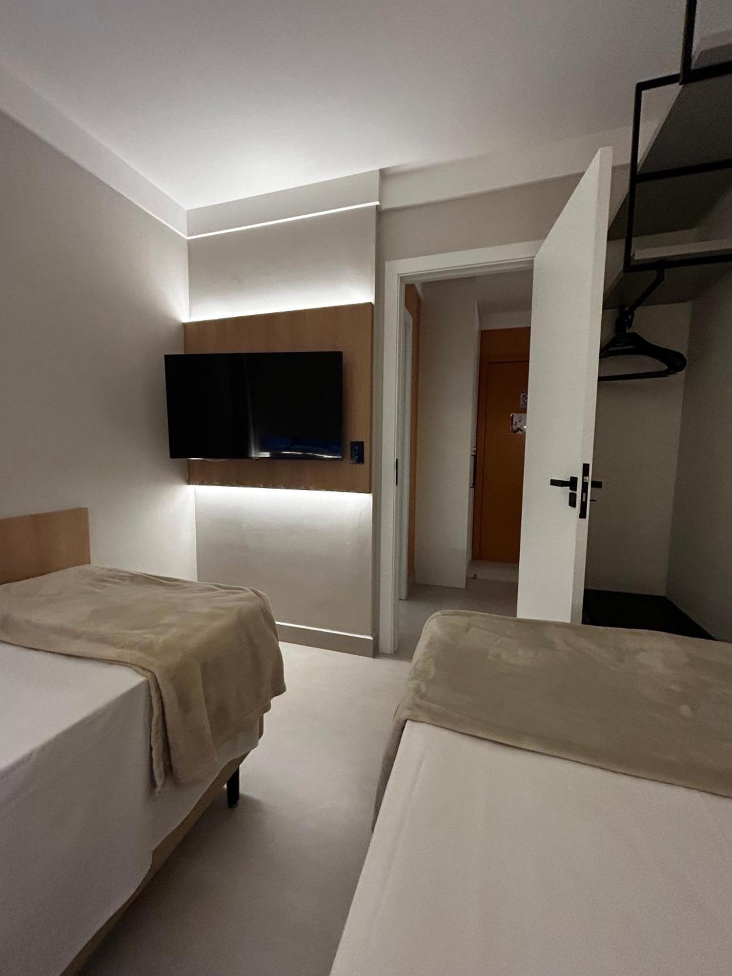 Flat Praia Do Canto 2Q-2B Long Stay Triangulo Das Bermudas ヴィトーリア エクステリア 写真